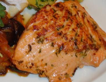 Gegrillter Lachs Gegrillter Lachs