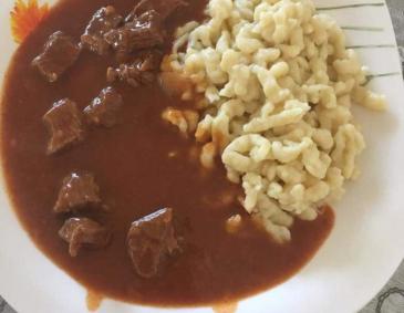 Ungarisches Rindsgulasch Ungarisches Rindsgulasch