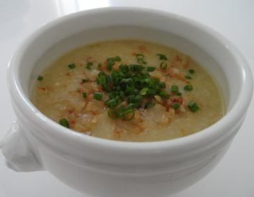 Haferflocken-Kartoffelsuppe Haferflocken-Kartoffelsuppe