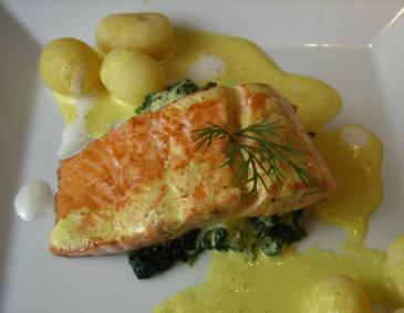Lachs mit Blattspinat Lachs mit Blattspinat