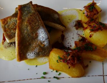 Zanderfilet mit Knoblauch gebraten Zanderfilet mit Knoblauch gebraten