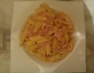 Penne in Schinken-Käse-Sauce Penne in Schinken-Käse-Sauce