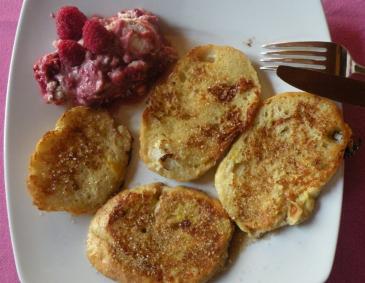 Arme Ritter mit Himbeerjoghurt Arme Ritter mit Himbeerjoghurt