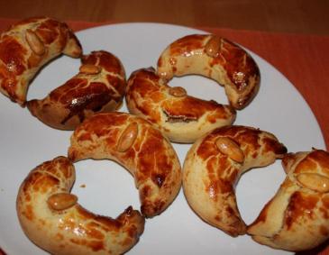 Mandel-Nuss-Kipferl Mandel-Nuss-Kipferl