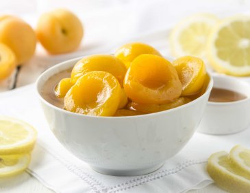 Marillenkompott mit Honig Marillenkompott mit Honig