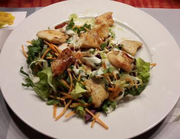 Hühnerstreifen Salat Hühnerstreifen Salat