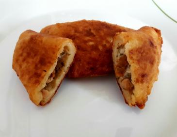 Kartoffeltaschen mit Eierschwammerl-Frischkäsefüllung Kartoffeltaschen mit Eierschwammerl-Frischkäsefüllung