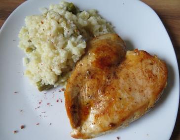 Gebratene Hühnerbrust mit Spargelrisotto Gebratene Hühnerbrust mit Spargelrisotto