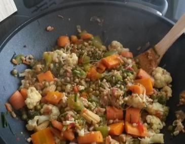 Dinkel-Gemüse-Wok Dinkel-Gemüse-Wok