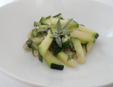 Lauwarmer Zucchinisalat Lauwarmer Zucchinisalat
