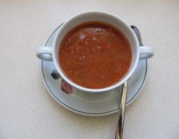 Knoblauch-Tomatensuppe Knoblauch-Tomatensuppe