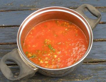 Paradeissauce mit Mais Paradeissauce mit Mais
