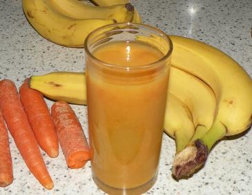 Bananen-Karottensmoothie Bananen-Karottensmoothie