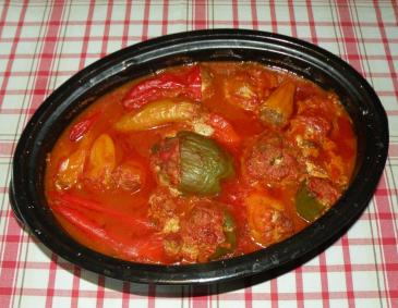 Bunte Paprika gefüllt Bunte Paprika gefüllt