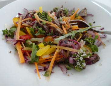 Fleischsalat mit Kren-Dressing Fleischsalat mit Kren-Dressing