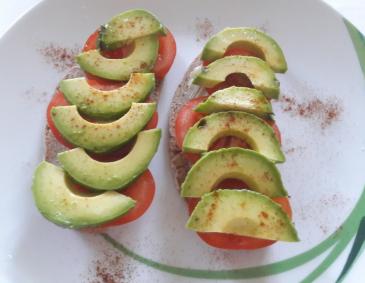 Tomaten-Avocado Brot Tomaten-Avocado Brot