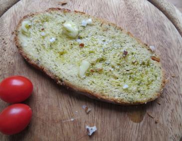 Geröstetes Knoblauchbrot Geröstetes Knoblauchbrot