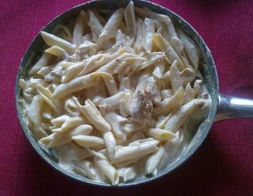 Hendl-Frischkäse-Nudelpfanne Hendl-Frischkäse-Nudelpfanne