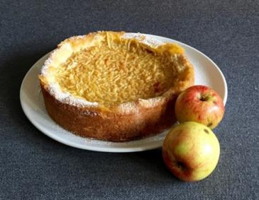 Wein-Apfelkuchen Wein-Apfelkuchen
