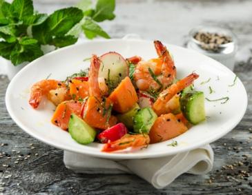 Papaya-Gurken-Salat mit Garnelen Papaya-Gurken-Salat mit Garnelen