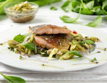 Lachsforellenfilet mit Balsamico-Honig Lachsforellenfilet mit Balsamico-Honig