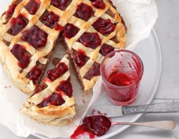 Linzer Fleischtorte mit Preiselbeeren
