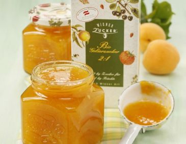 Marillenmarmelade mit Marzipan