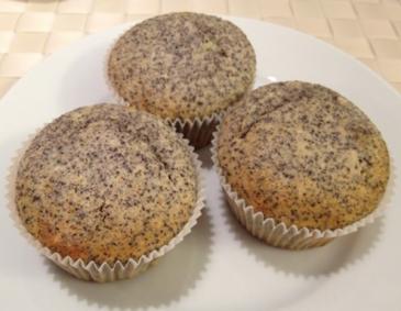 Mohn-Orangen-Muffins Mohn-Orangen-Muffins