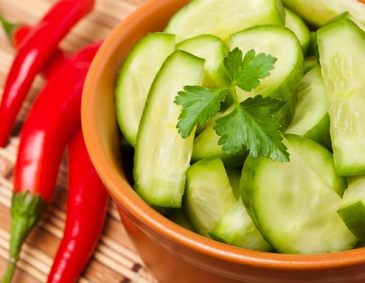 Thailändischer Chili-Gurken-Salat Thailändischer Chili-Gurken-Salat