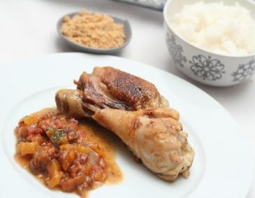 Winterliches Huhn mit Rohschinken und Nüssen Winterliches Huhn mit Rohschinken und Nüssen