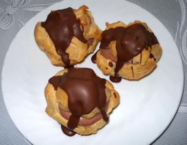 Brandteigkrapferl Brandteigkrapferl