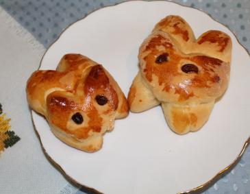 Osterhasen aus Germteig Osterhasen aus Germteig