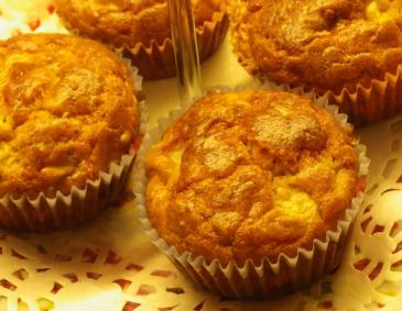 Muffins mit Roquefort, Birnen und Walnüssen Muffins mit Roquefort, Birnen und Walnüssen