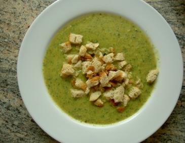 Löwenzahnsuppe Löwenzahnsuppe