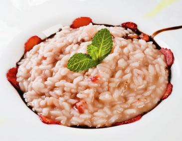 Erdbeer-Risotto mit Aceto Balsamico di Modena Erdbeer-Risotto mit Aceto Balsamico di Modena