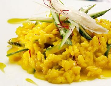 Safran-Risotto mit Zucchini Safran-Risotto mit Zucchini