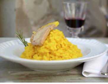Safran-Risotto mit Pastete Safran-Risotto mit Pastete