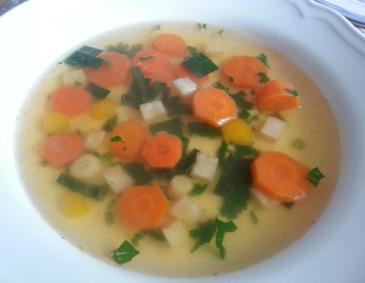 Einfache Gemüsesuppe Einfache Gemüsesuppe