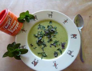 Erbsensuppe mit frischer Minze Erbsensuppe mit frischer Minze