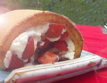 Traumhafte Erdbeerroulade Traumhafte Erdbeerroulade