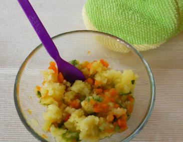 Erdäpfelbrei mit Zucchini und Karotten Erdäpfelbrei mit Zucchini und Karotten