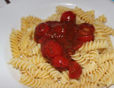 Fusilli mit Tomatensauce Fusilli mit Tomatensauce