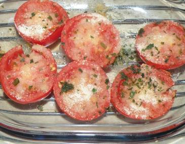 Gegrillte Tomatenhälften Gegrillte Tomatenhälften