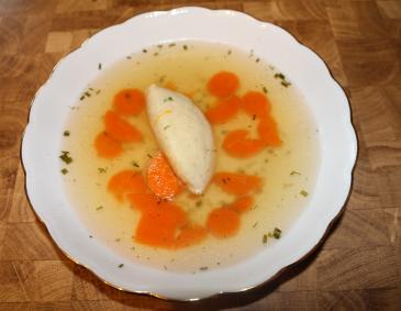 Grießnockerl Grießnockerl