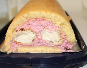 Himbeer-Topfen-Roulade Himbeer-Topfen-Roulade