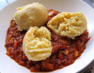 Käseknödel mit Paradeissauce Käseknödel mit Paradeissauce