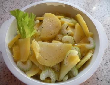 Kartoffel-Sellerie-Salat Kartoffel-Sellerie-Salat