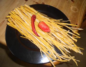 Kurkuma-Tagliatelle Kurkuma-Tagliatelle