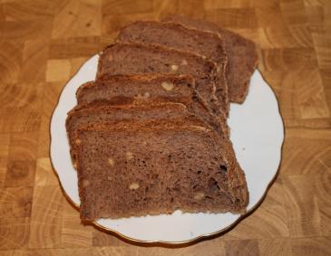 Roggenbrot mit Walnüssen Roggenbrot mit Walnüssen