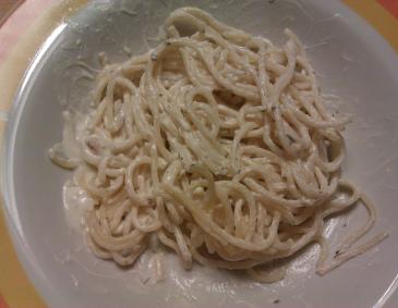 Spaghetti mit Rahmsoße Spaghetti mit Rahmsoße